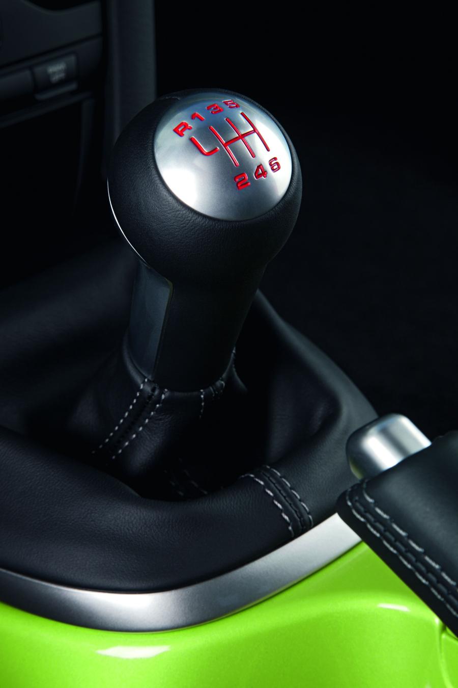  Porsche Cayman R 2011 года  (фото 116 из 214)